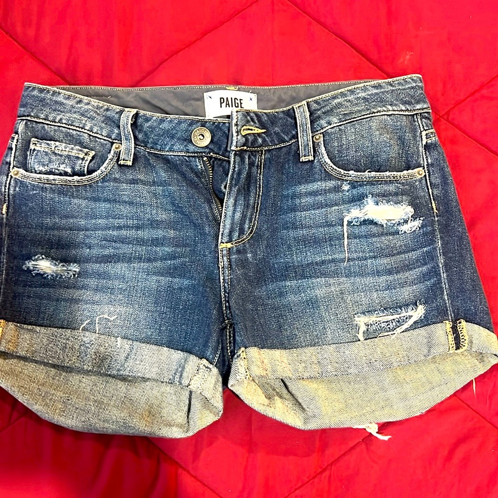 EUC Paige shorts💝